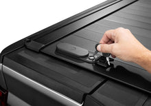 Load image into Gallery viewer, Retrax 22-26 Nissan Frontier 5ft Bed (w or w/o Utilitrack) RetraxPRO EZ-Off FRC-4000