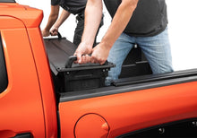 Load image into Gallery viewer, Retrax 17-26 Honda Ridgeline 5ft Bed RetraxPRO EZ-Off FRC-4000