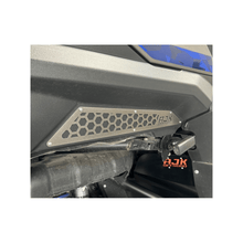 Load image into Gallery viewer, Polaris Xpedition Bed Accent