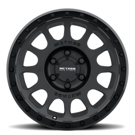 Method MR305 NV 18x9 +25mm Offset 5x150 116.5mm CB Gloss/Matte Black Street Loc Wheel