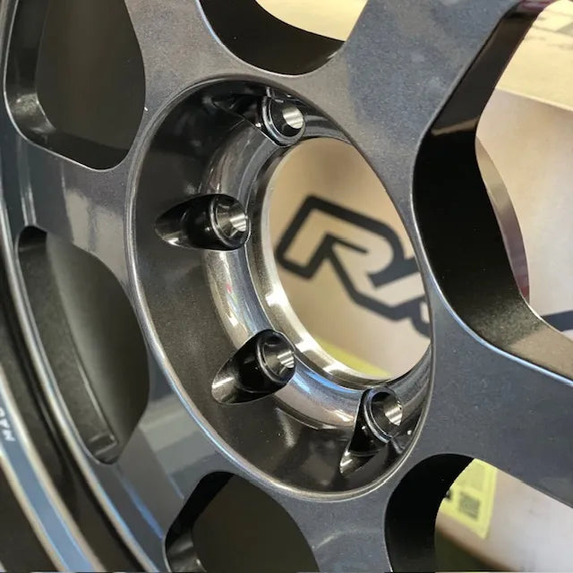 Volk Racing TE37XT M Spec 18×9 ET 0 OFFSET / 6×139.7 BP  / 112 CB DIAMOND DARK GUNMETAL MonoBlock Forged Wheel / JWL-T Certified