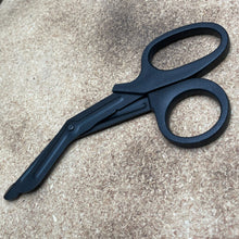 Load image into Gallery viewer, MEDICAL POINTS ABROAD Bad Day (Blowout) Kit